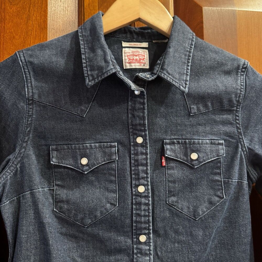 Levi’s Women's Indigo Denim Western Snap Shirt Tailored Fit XS - Picture 4 of 12